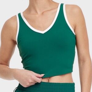 All In‎ Motion Women's Everyday Soft Light Support V-Neck Cropped Sports Bra